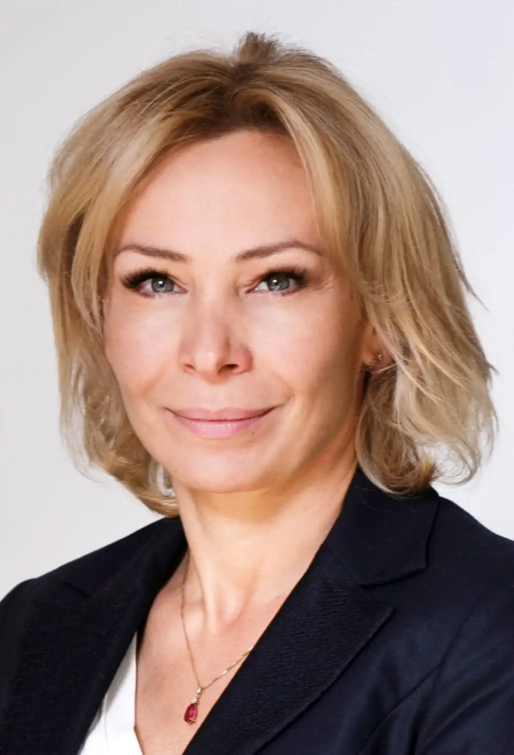 Ms. Ewa  Palarczyk