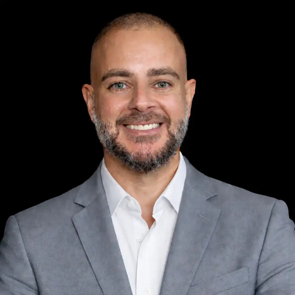 Mr. Felipe Moraes Borges Borges