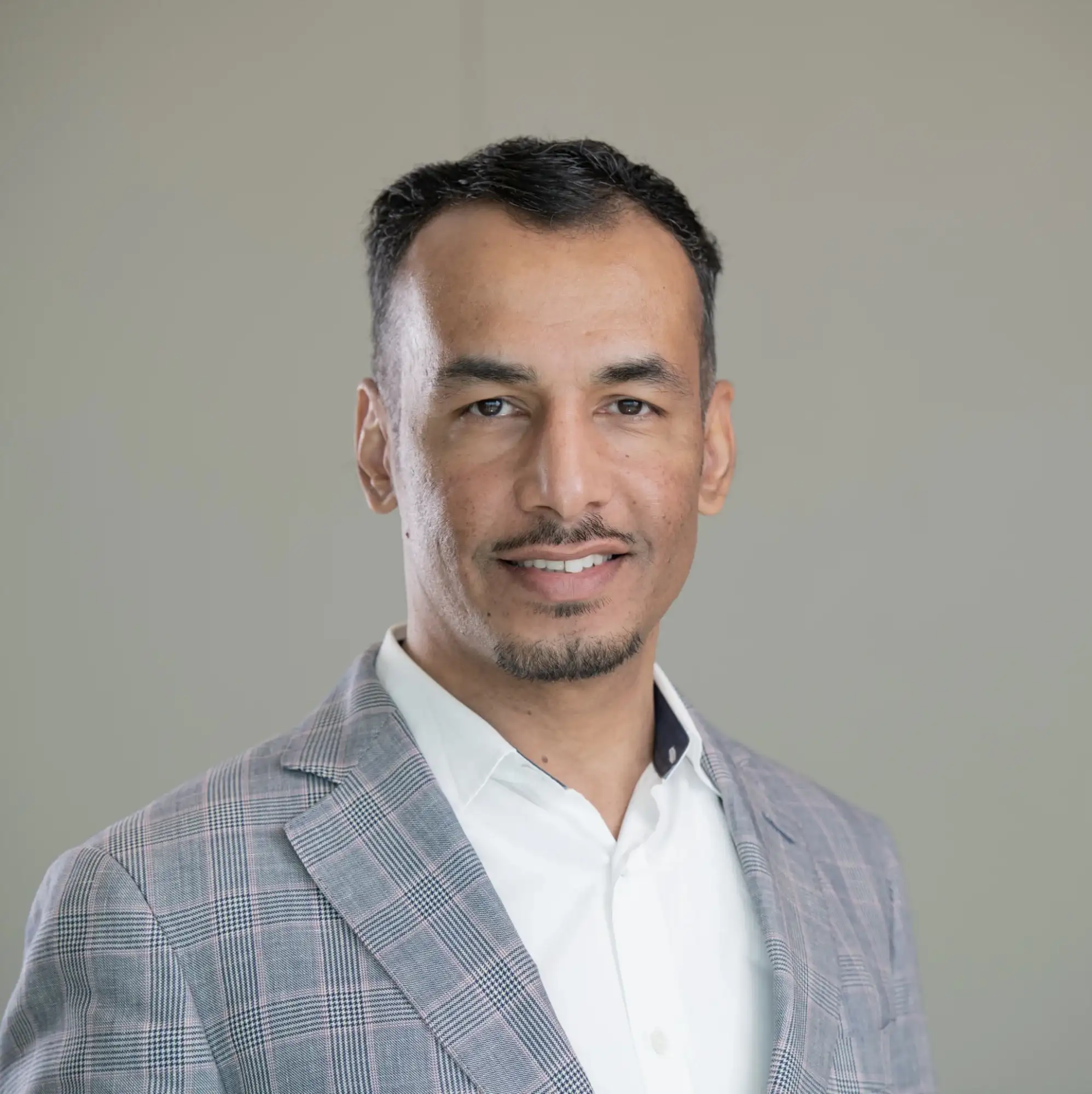 Mr. Husam Ghannam Al-Dossary