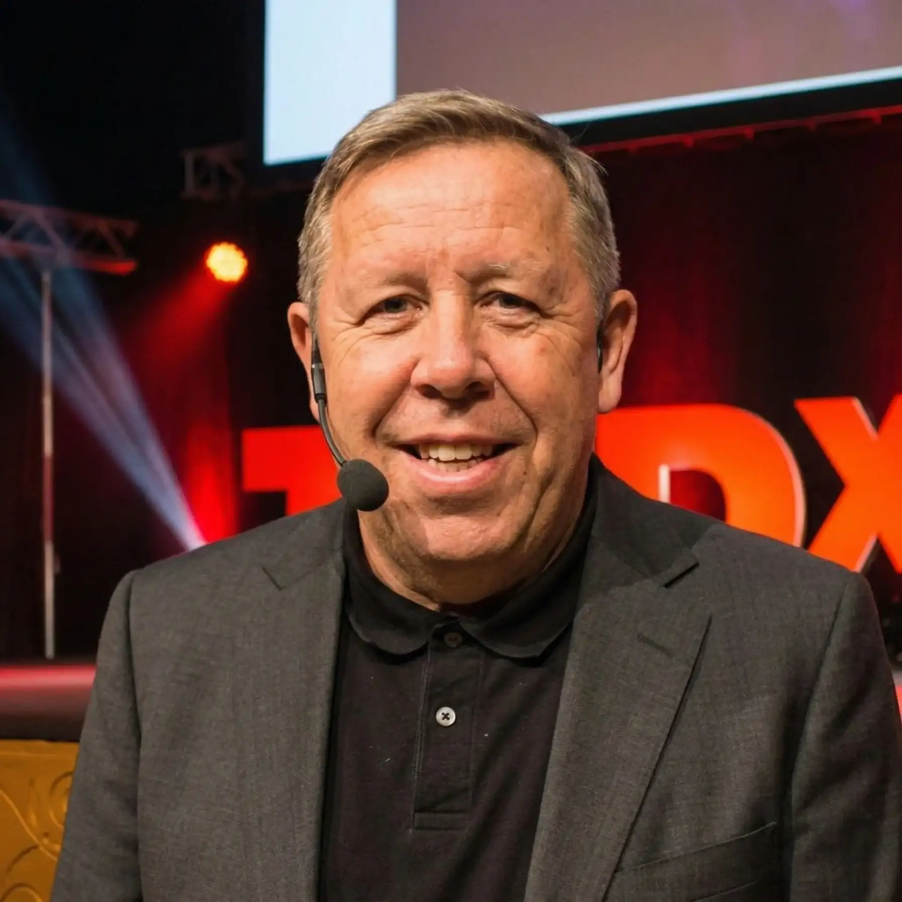 Mr. Gordon  Tredgold